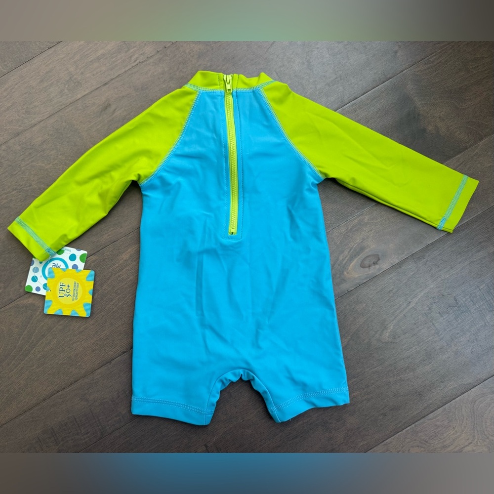 NWT Little Me Rash Guard - Picture 3 of 6